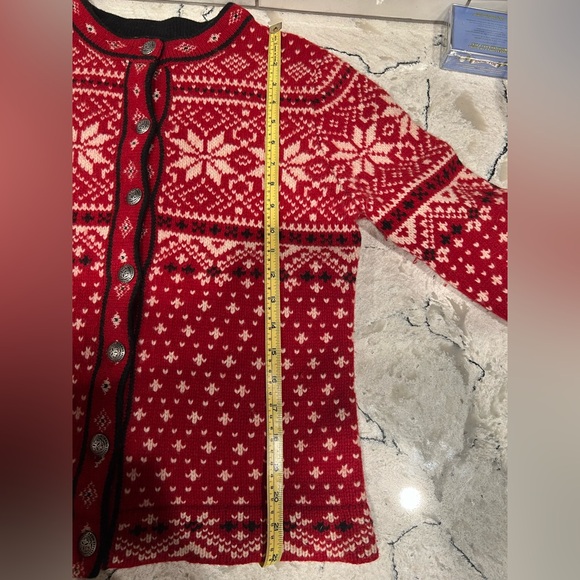 LL BEAN lambswool cardigan with silver LLBean buttons. Size S-Reg - Picture 4 of 5